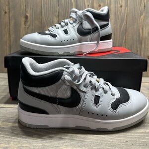 Nike Mac Attack - women’s size 8